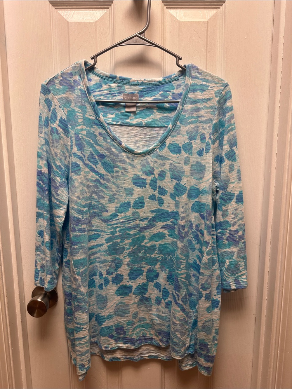 Chico's Blue & Aqua Abstract V-Neck Top